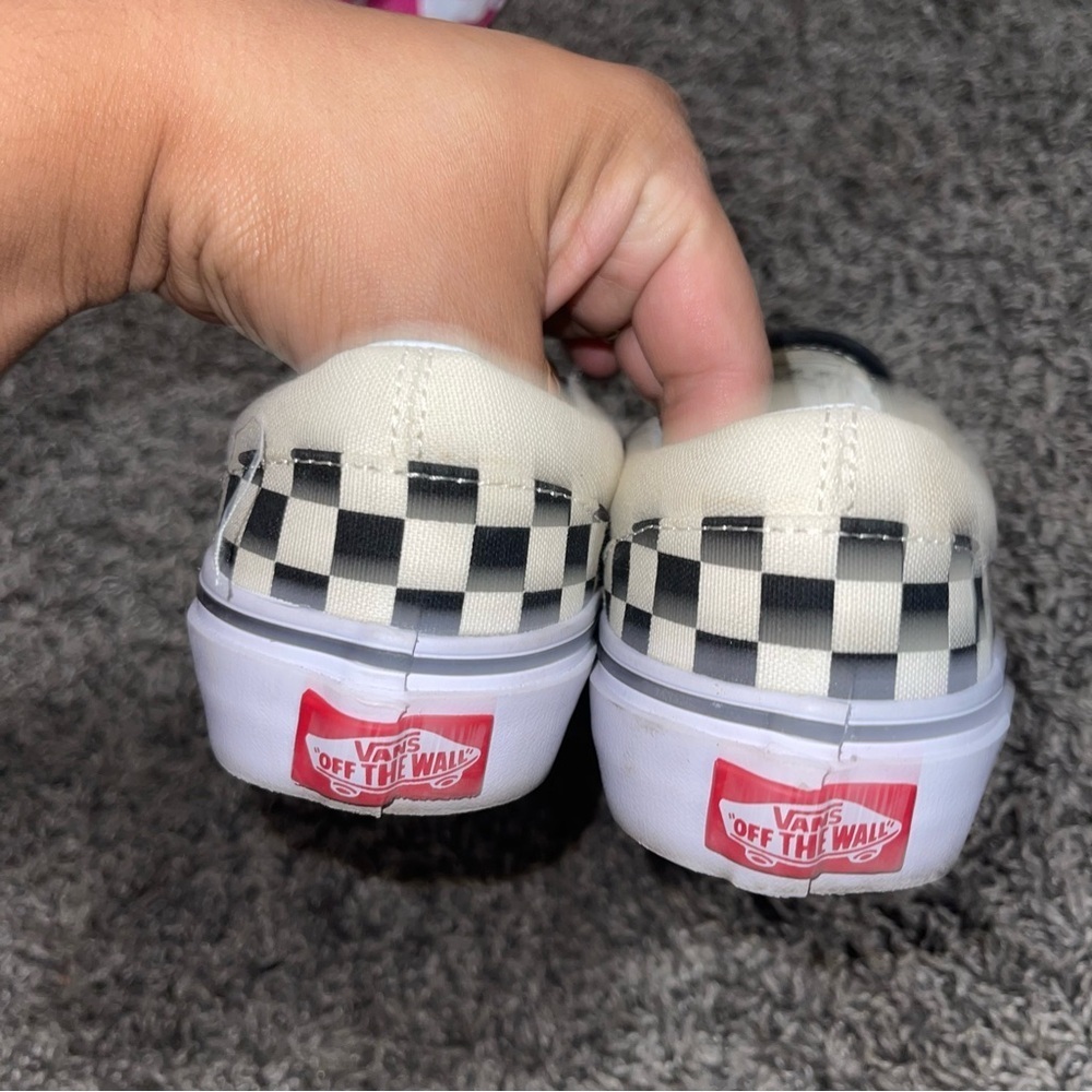 Vans Classic Slip-On Checkerboard Shoe Sz 3.0Y - Picture 5 of 8